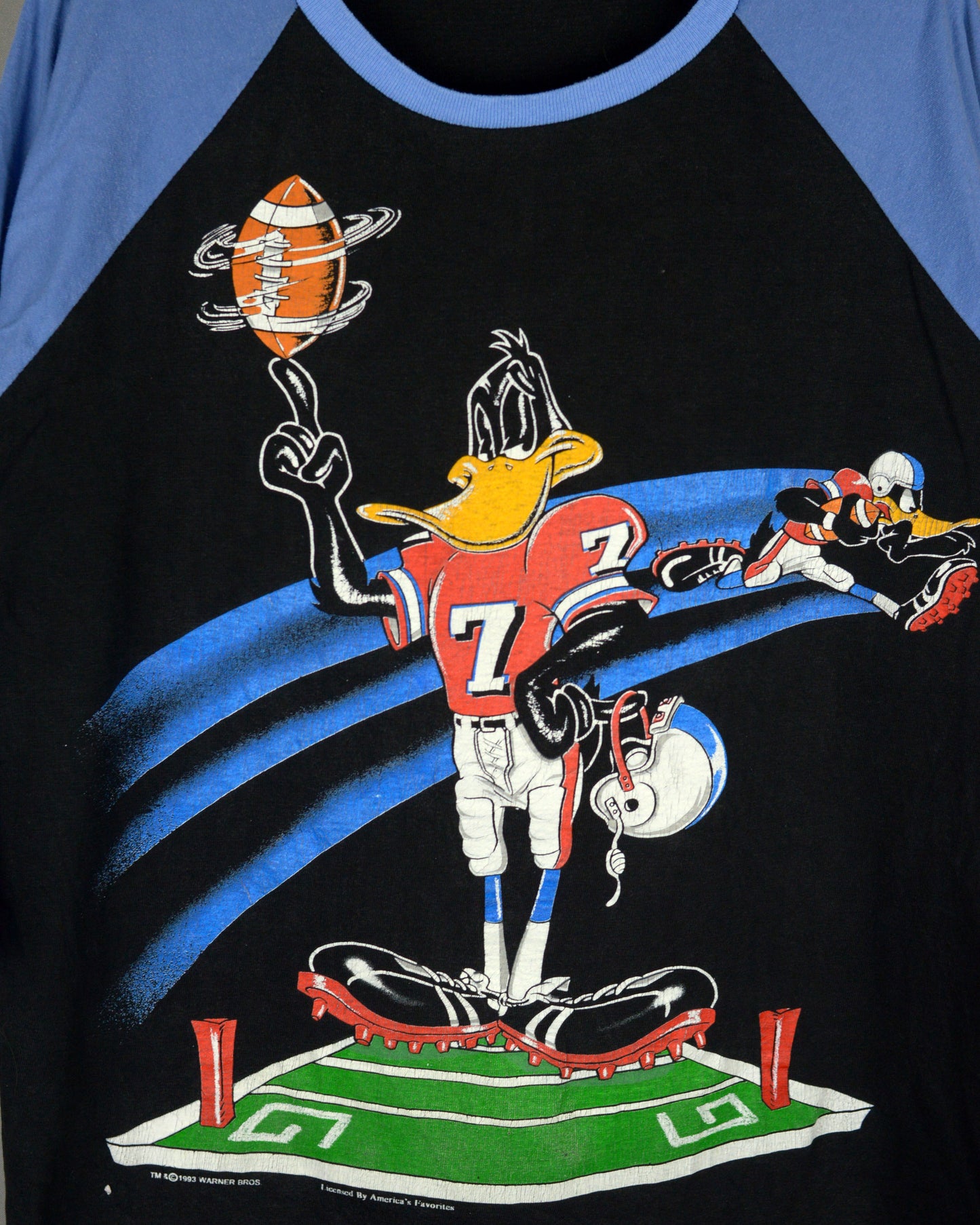 Vintage Looney Tunes 1993 American Football t shirt