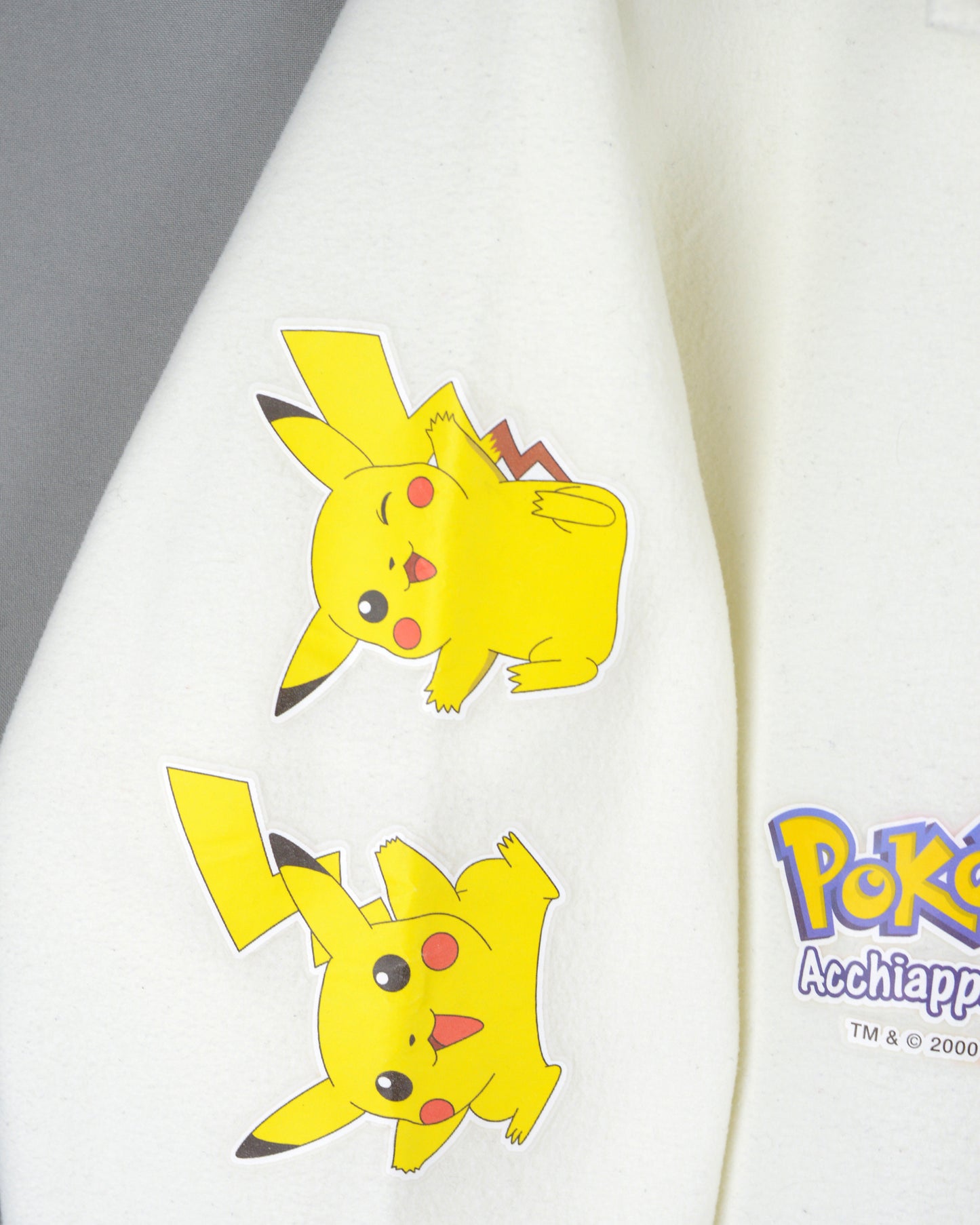 Vintage Pokemon 2000 Nintendo long sleeve t shirt