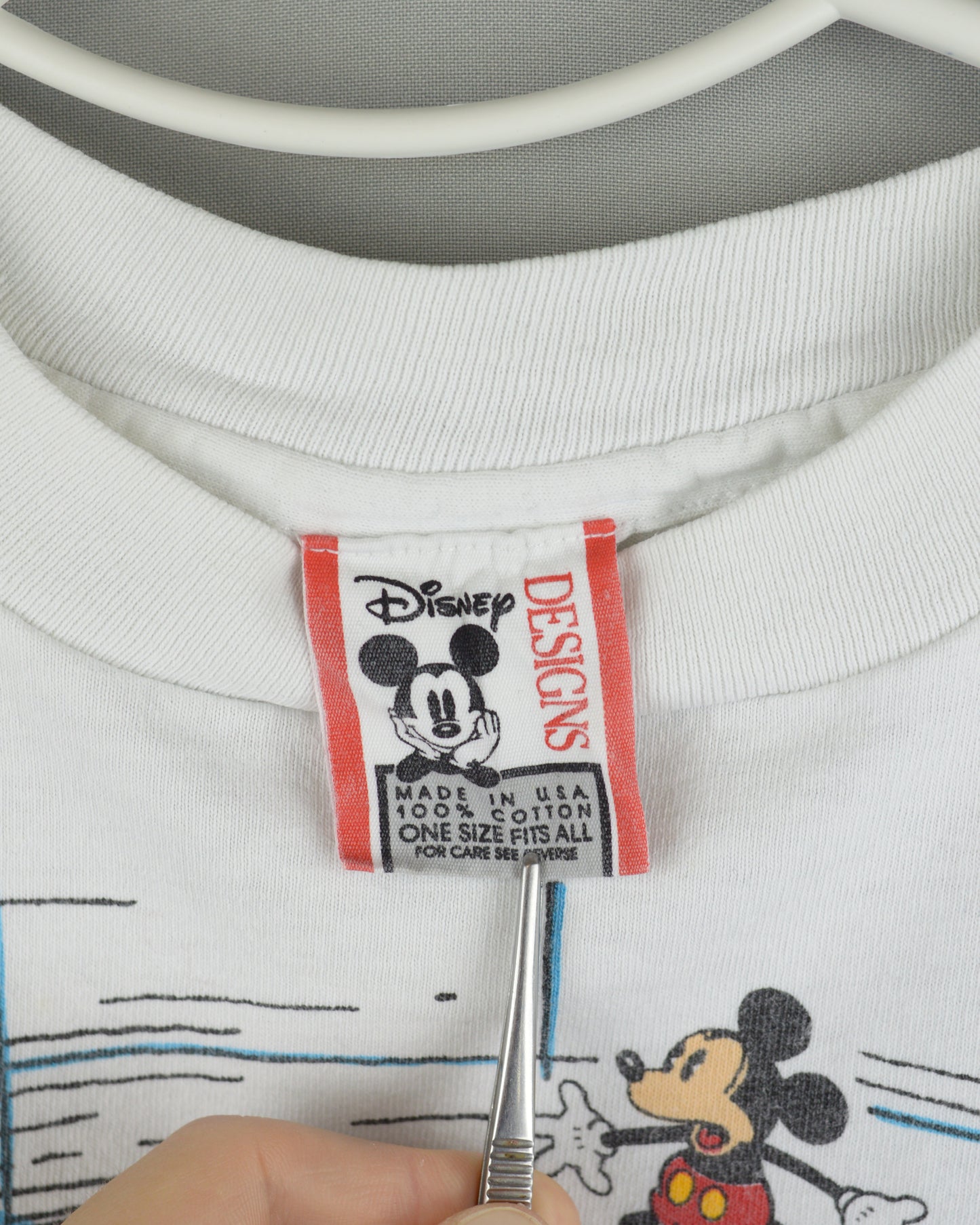 Vintage  Disneyland all over print 90s t shirt (Single Stitch,Made In USA)