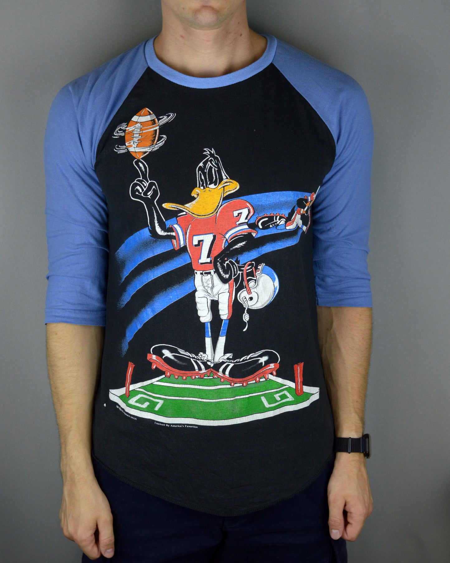 Vintage Looney Tunes 1993 American Football t shirt