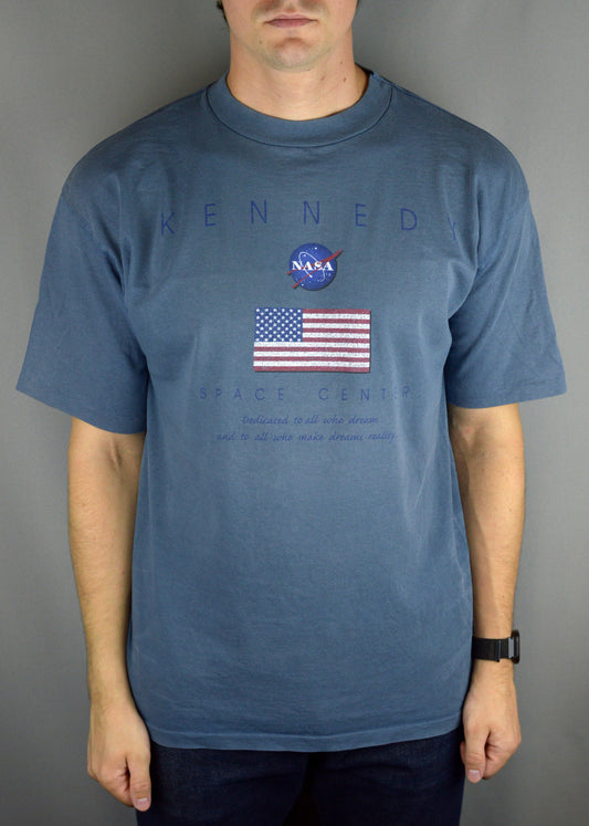 Vintage Nasa Kennedy Space Center 90s t shirt (Made In USA , Single Stitch)